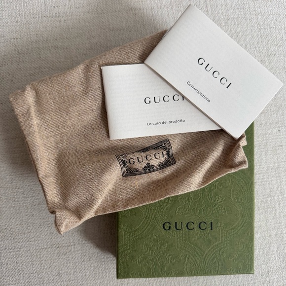 Gucci Keychain Card Holder Grey - Used (Color coming off) - Picture 3 of 3